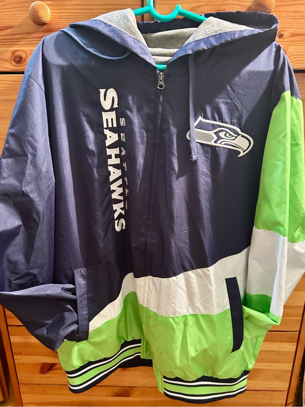 Starter Seattle Sea Hawks NFL Men’s Navy & Green Hooded Jacket  #XXL